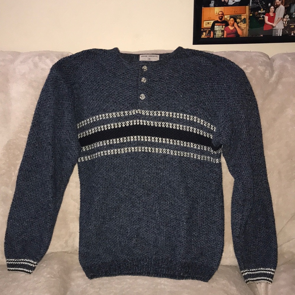 High Sierra registered small knit sweater blue with black and white stripes 💕